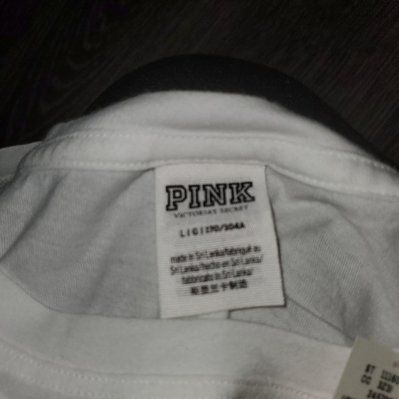 Vs pink tee*bnwt*💜💜💜💜 - Picture 2 of 2